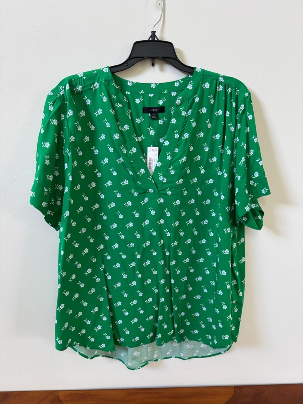 J. Crew Green Floral V-Neck Short Sleeve Blouse